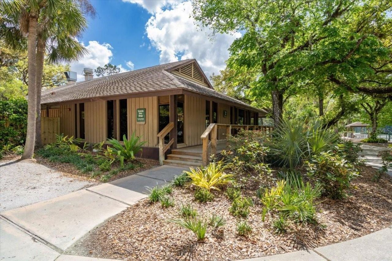 2319 Lakeside Mews , Unit B3, Sarasota, FL 34235 Photo