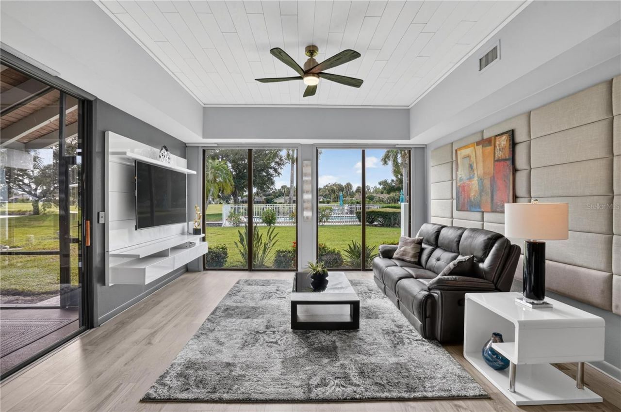 2319 Lakeside Mews , Unit B3, Sarasota, FL 34235 Photo