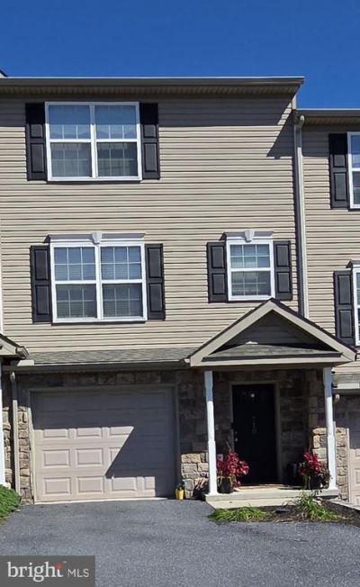 710 GREGS DRIVE , HARRISBURG, PA 17111