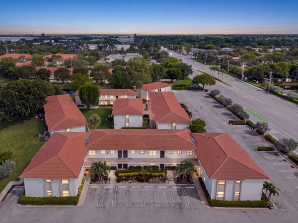 3224 CORAL RIDGE Drive, Unit 3224, Coral Springs, FL 33065