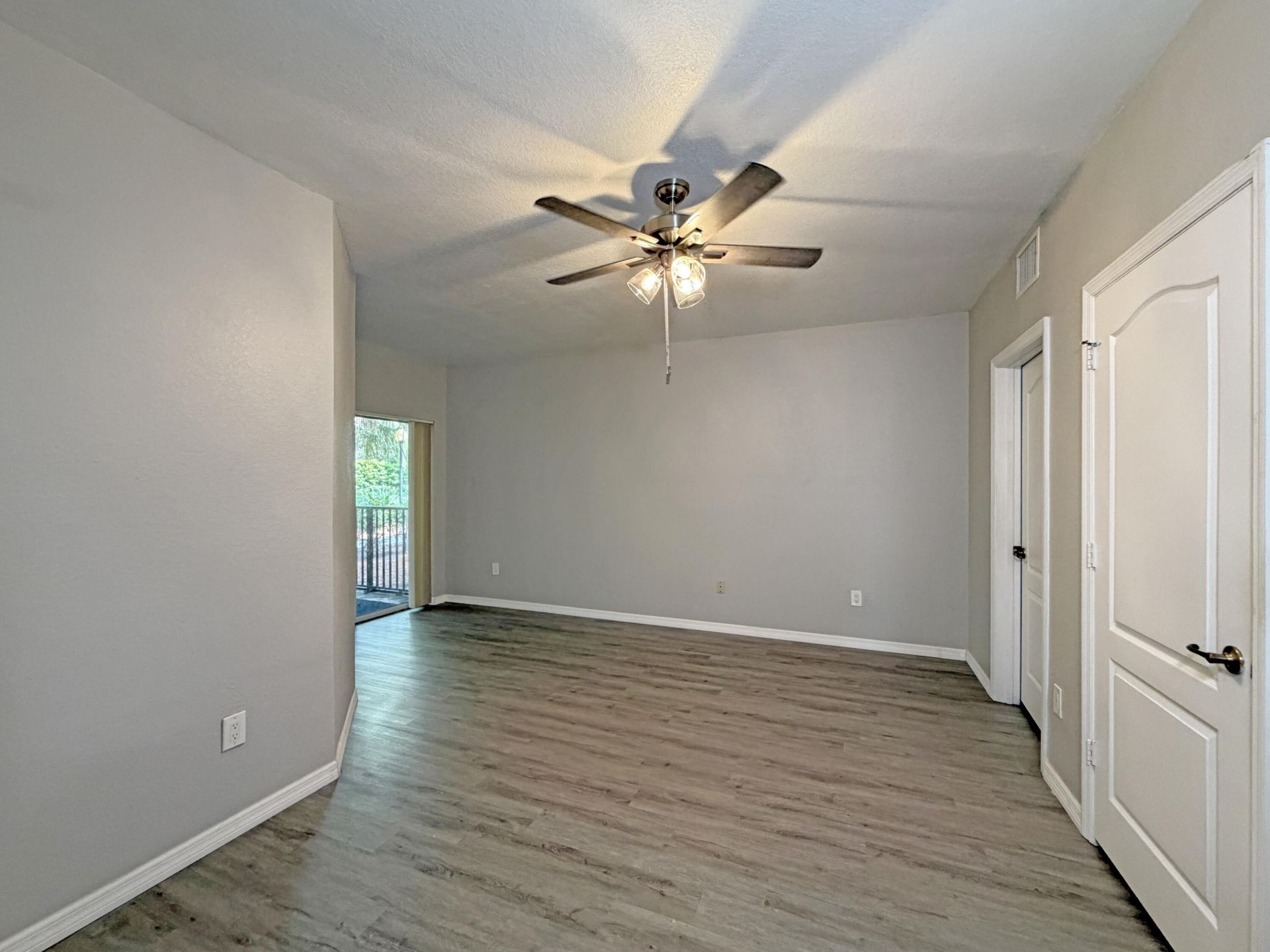 106 SW Peacock Boulevard, Unit 4-101, Port Saint Lucie, FL 34986 Photo