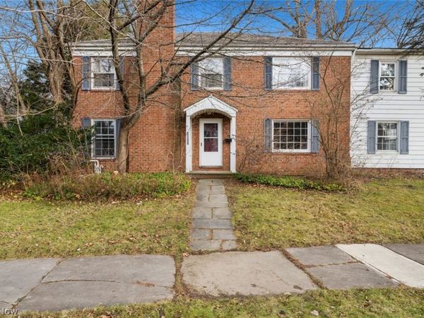 19208 Chagrin, Shaker Heights, OH 44122