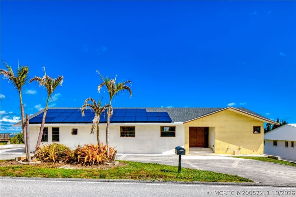 4203 NE Skyline Drive, Jensen Beach, FL 34957 Photo