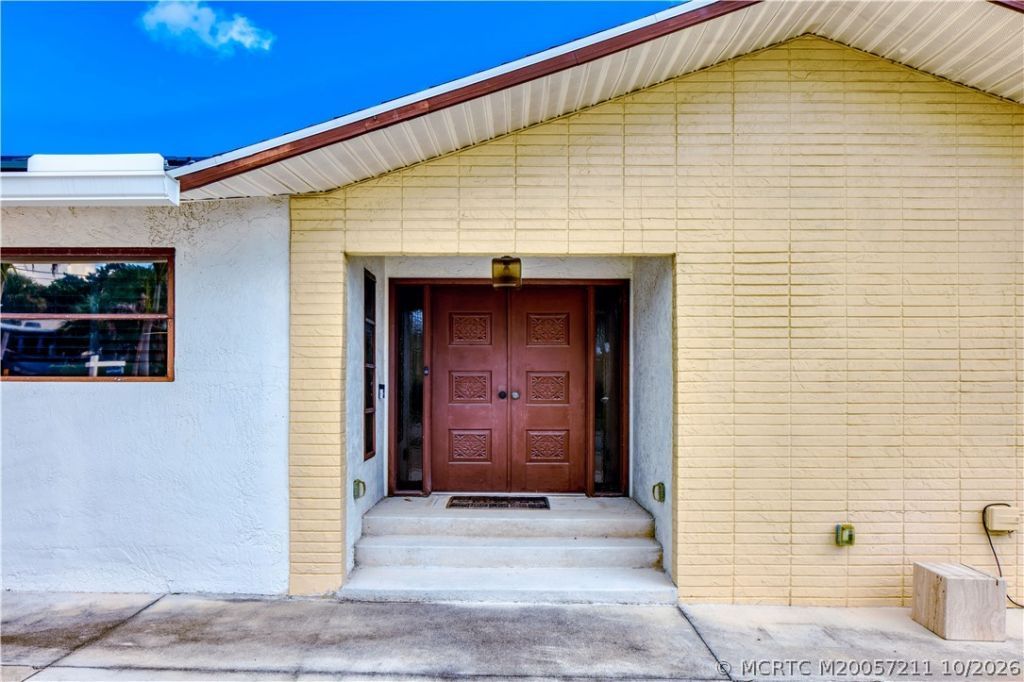 4203 NE Skyline Drive, Jensen Beach, FL 34957 Photo
