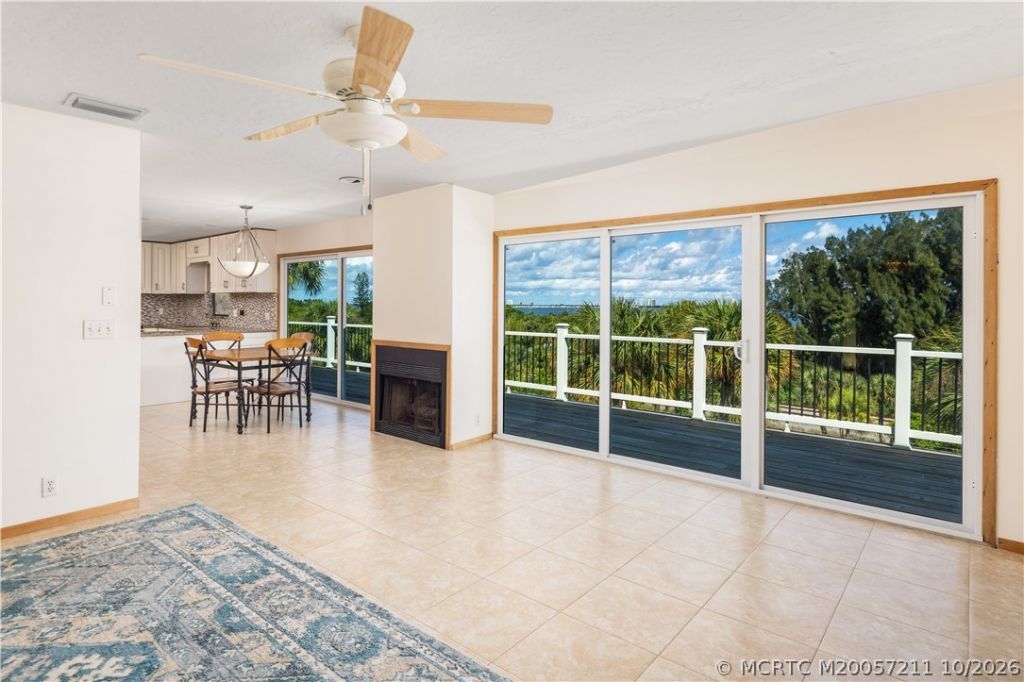 4203 NE Skyline Drive, Jensen Beach, FL 34957 Photo