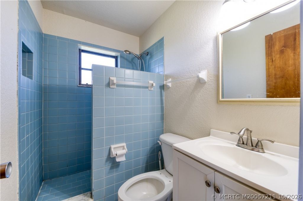 4203 NE Skyline Drive, Jensen Beach, FL 34957 Photo