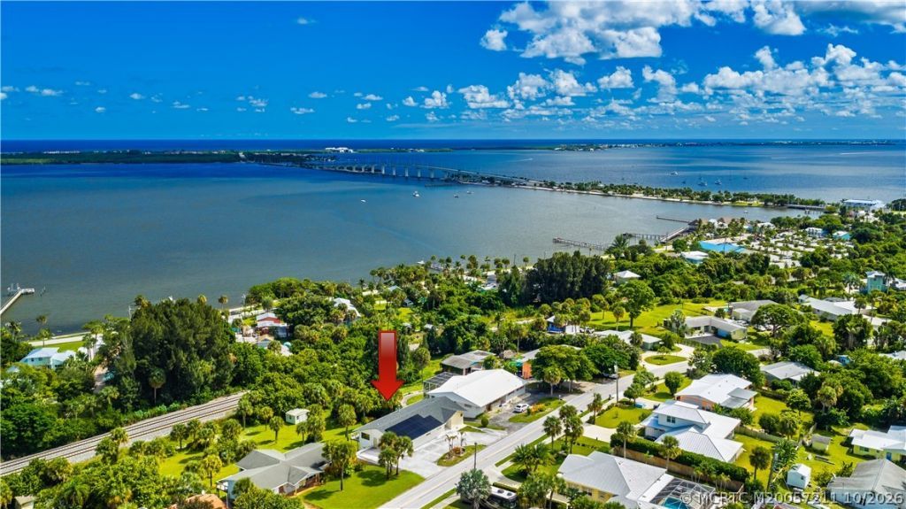 4203 NE Skyline Drive, Jensen Beach, FL 34957 Photo