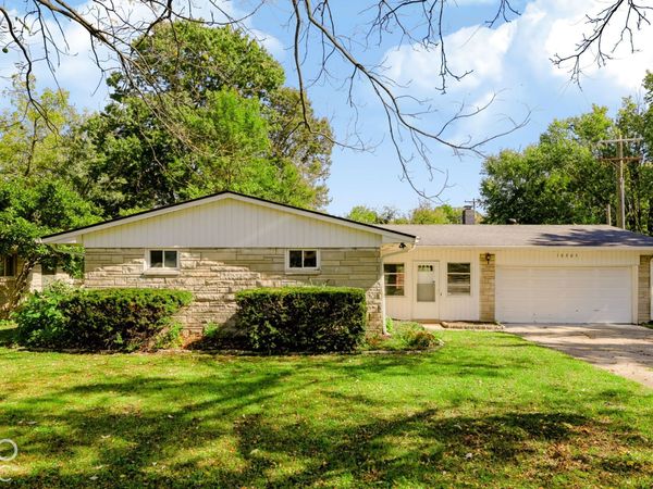 10205 N College Avenue, Carmel, IN 46280