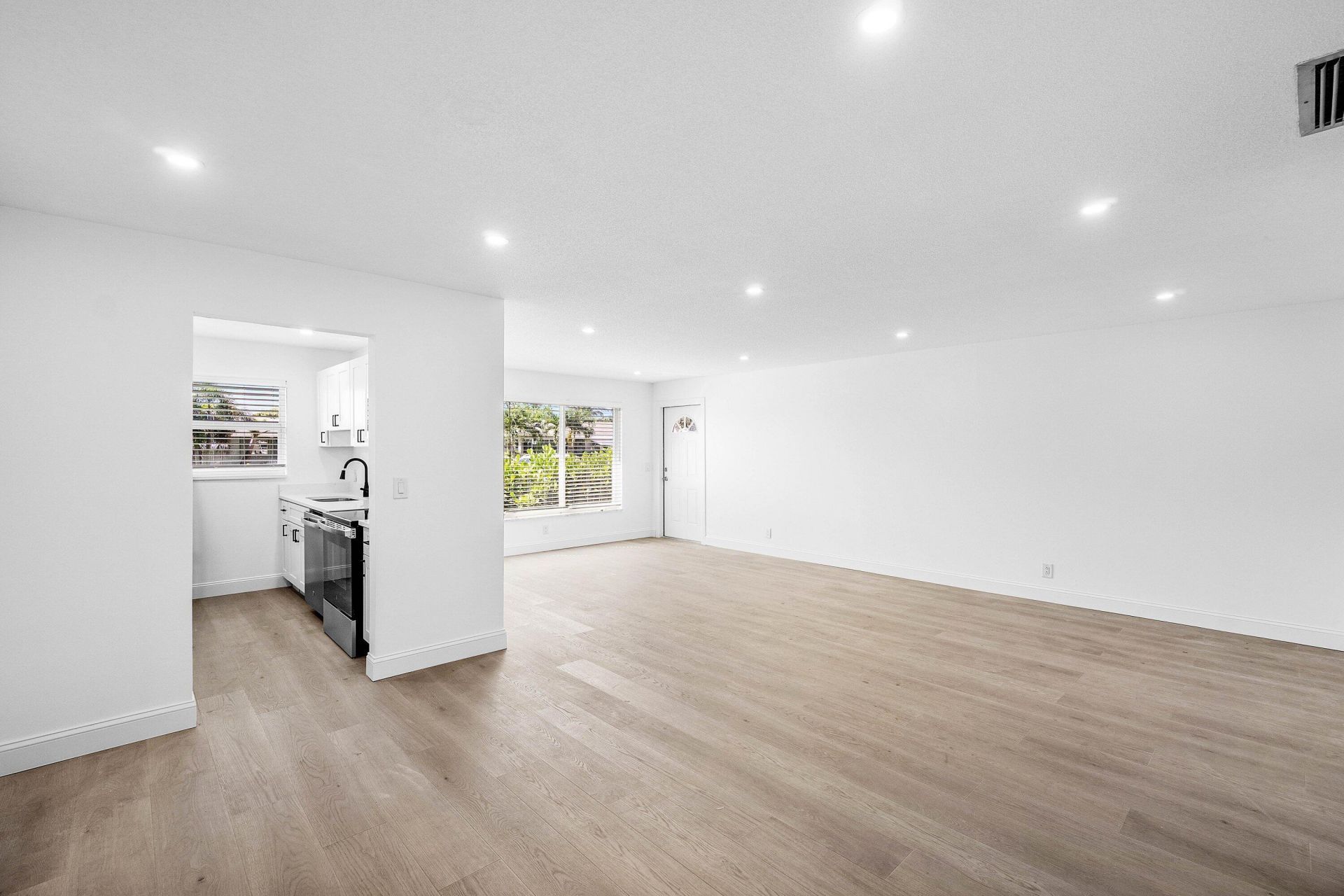 165 South Boulevard, Unit B, Boynton Beach, FL 33435 Photo