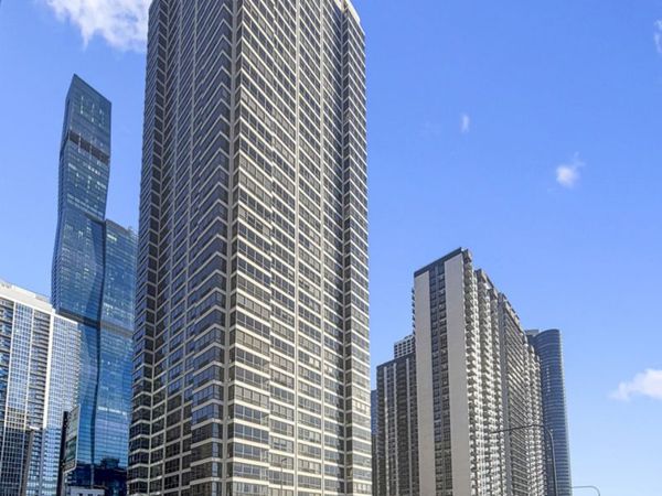 360 E Randolph Street, Unit 2203, Chicago, IL 60601