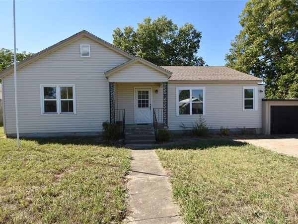 1323 Roosevelt Street , Seminole, OK 74868