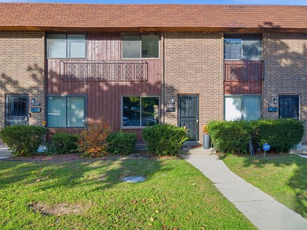6204 W port AVENUE, Milwaukee, WI 53223