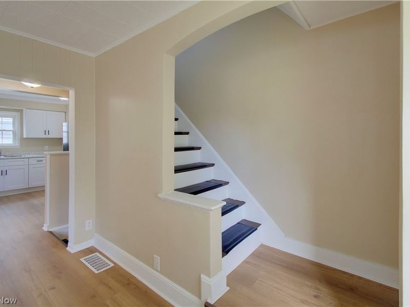 816 Devine Street, Alliance, OH 44601 Photo 13
