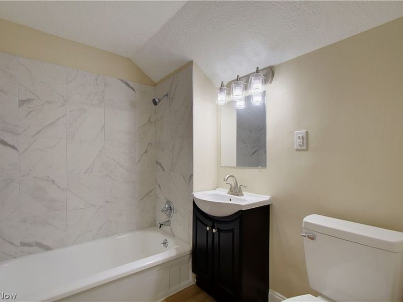 816 Devine Street, Alliance, OH 44601 Photo 18