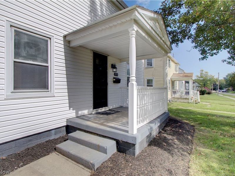 816 Devine Street, Alliance, OH 44601 Photo 4