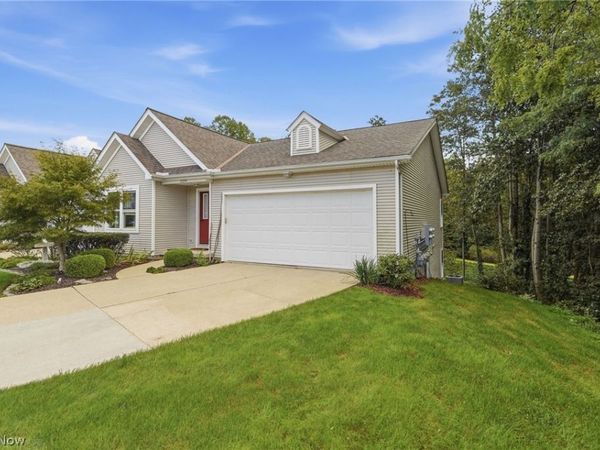 5729 Saint Thomas Lane , Madison, OH 44057