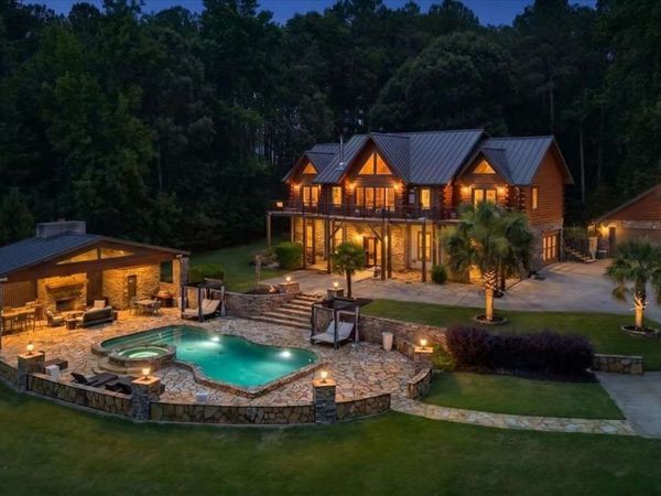 4095 E Highway 166, Carrollton, GA 30116
