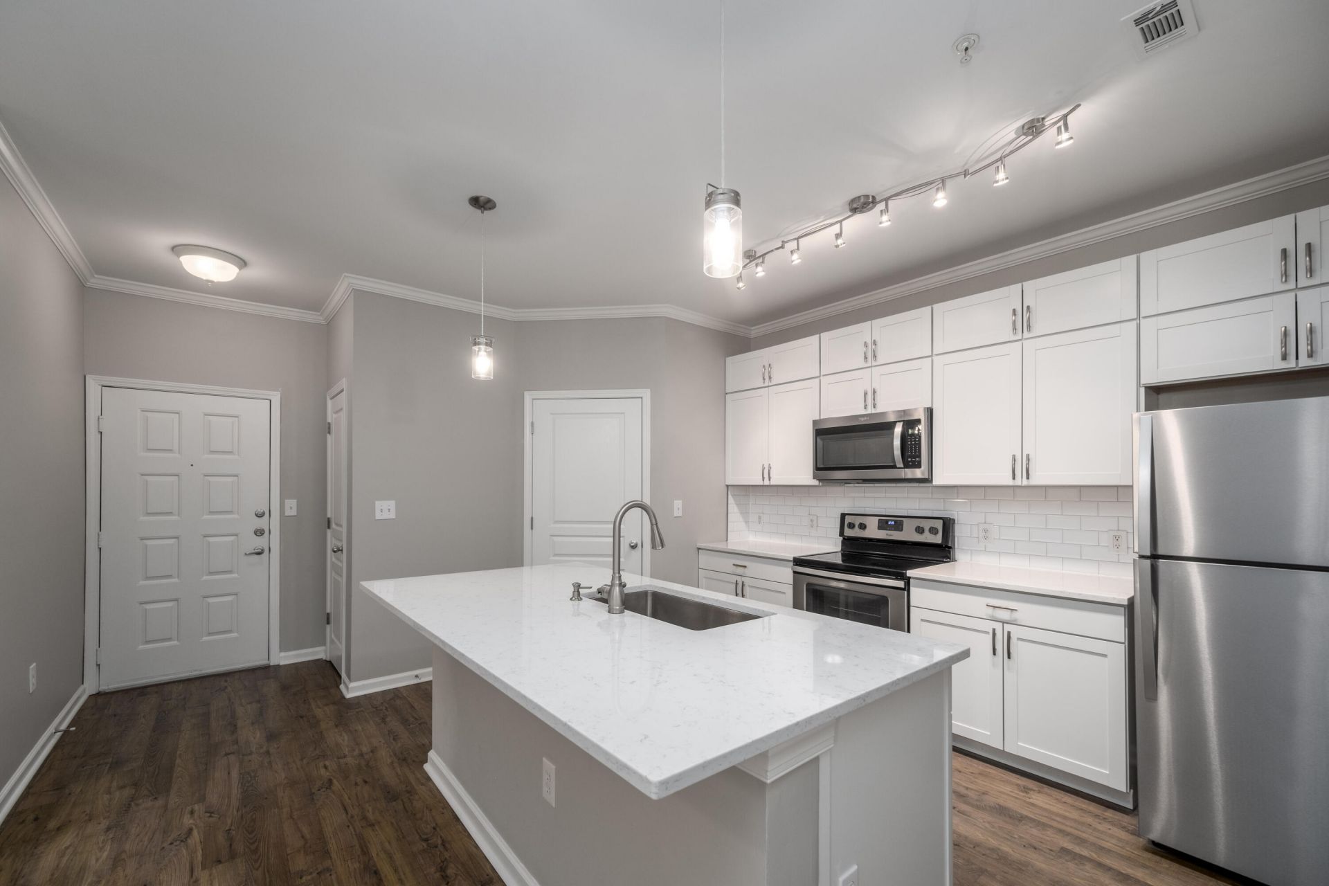 300 Bucksley Lane Photo 10