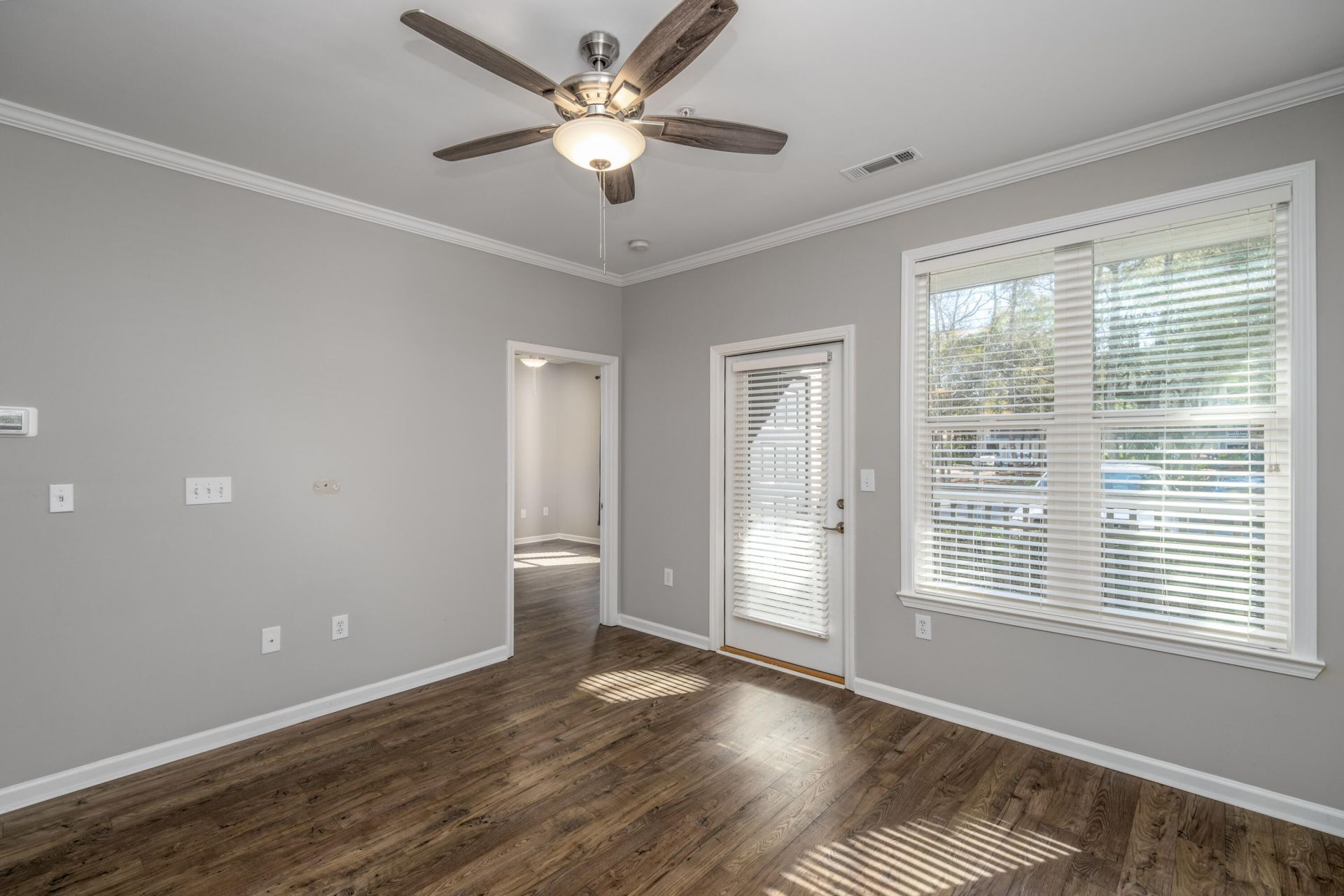 300 Bucksley Lane Photo 17