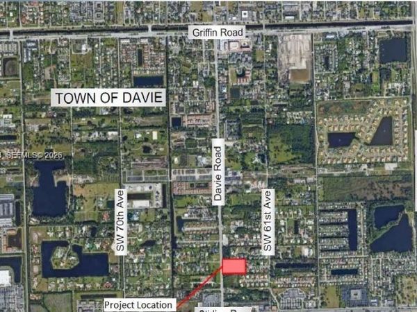 57 SW 57th St , Davie, FL 33314