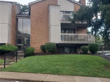 1787 Cherokee Drive, Unit D, West Carrollton, OH 45449