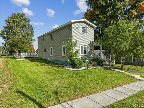 126 Pleasant Street , Canastota, NY 13032
