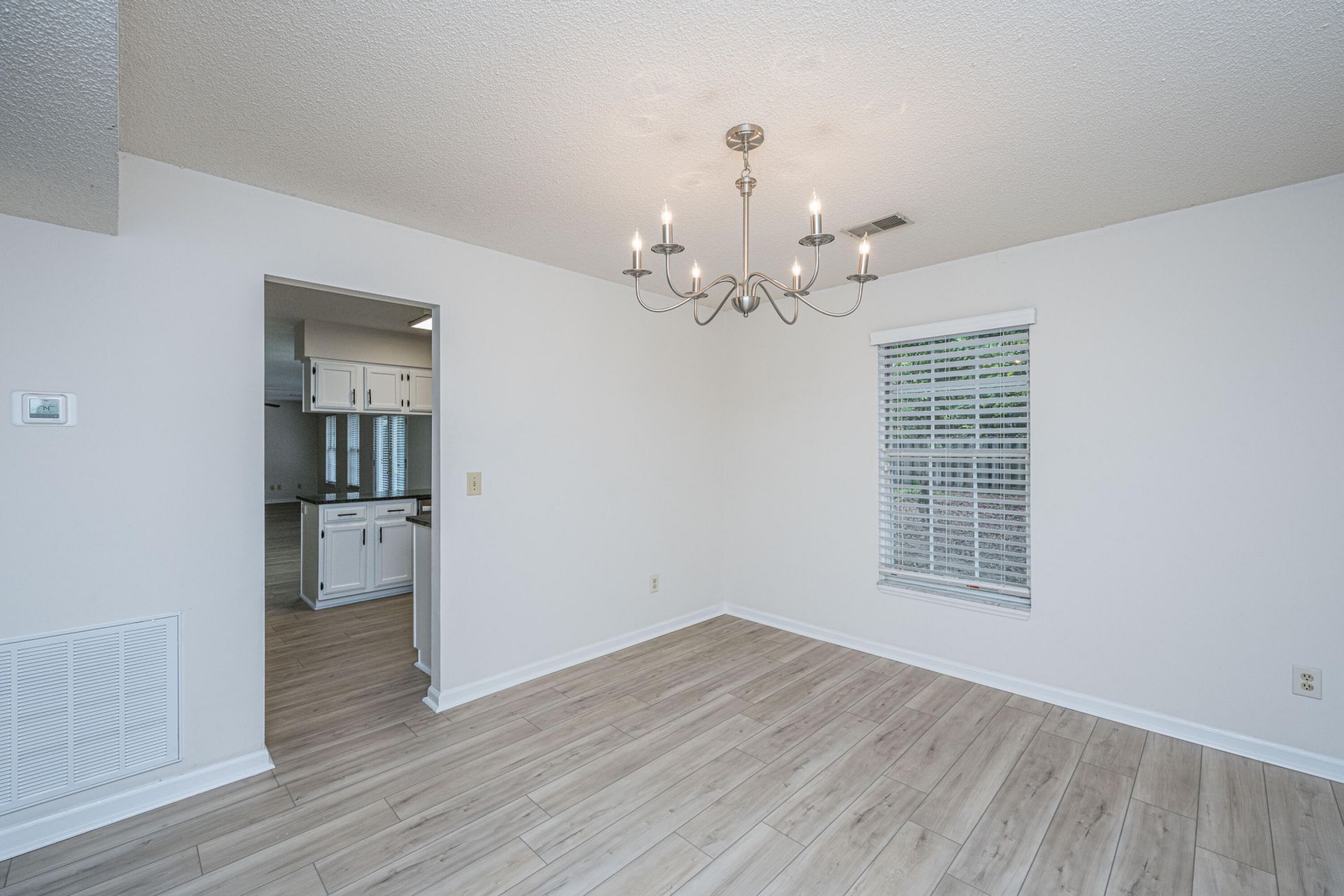 1409 Topaz Drive Photo 12