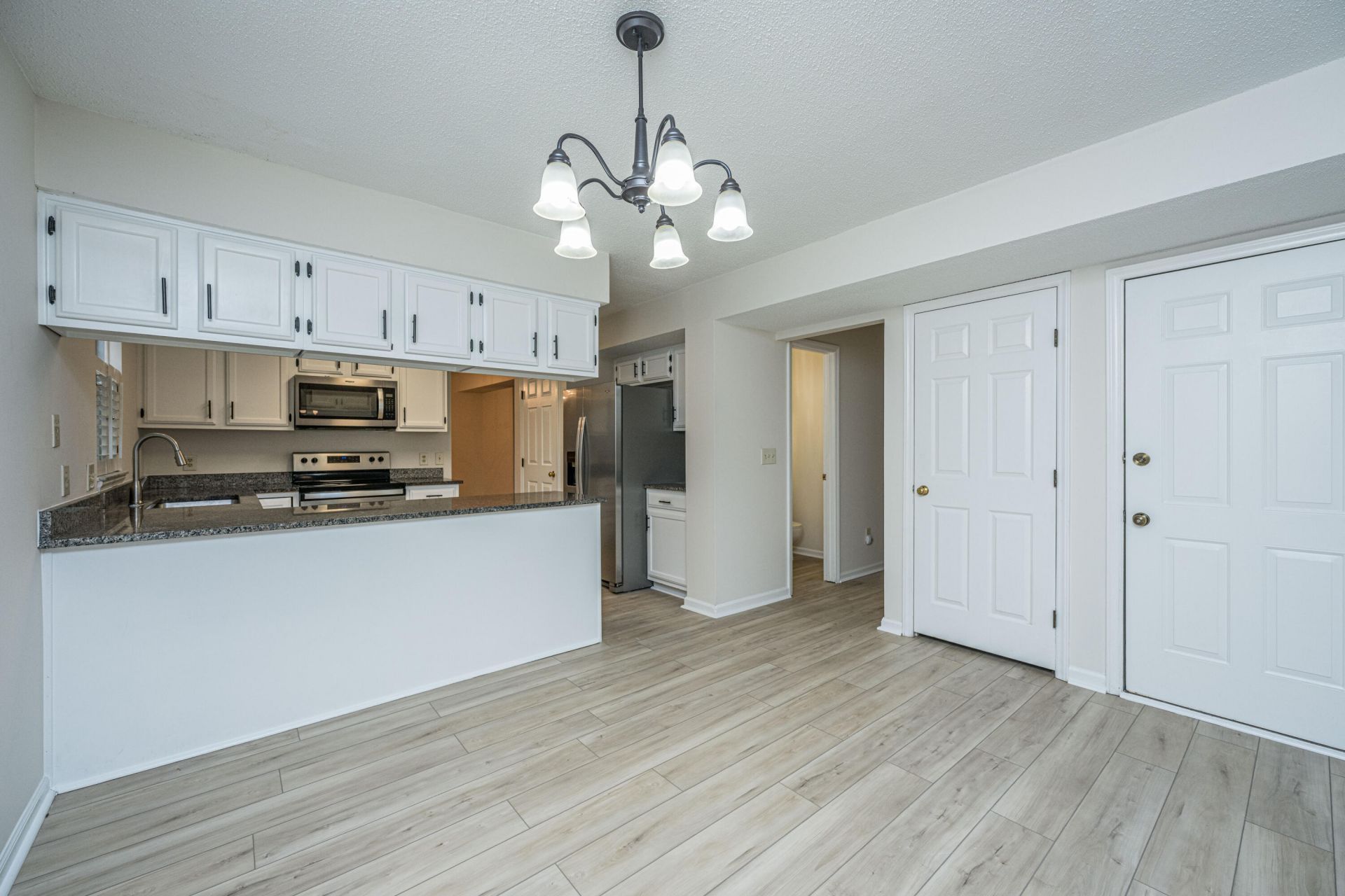 1409 Topaz Drive Photo 18
