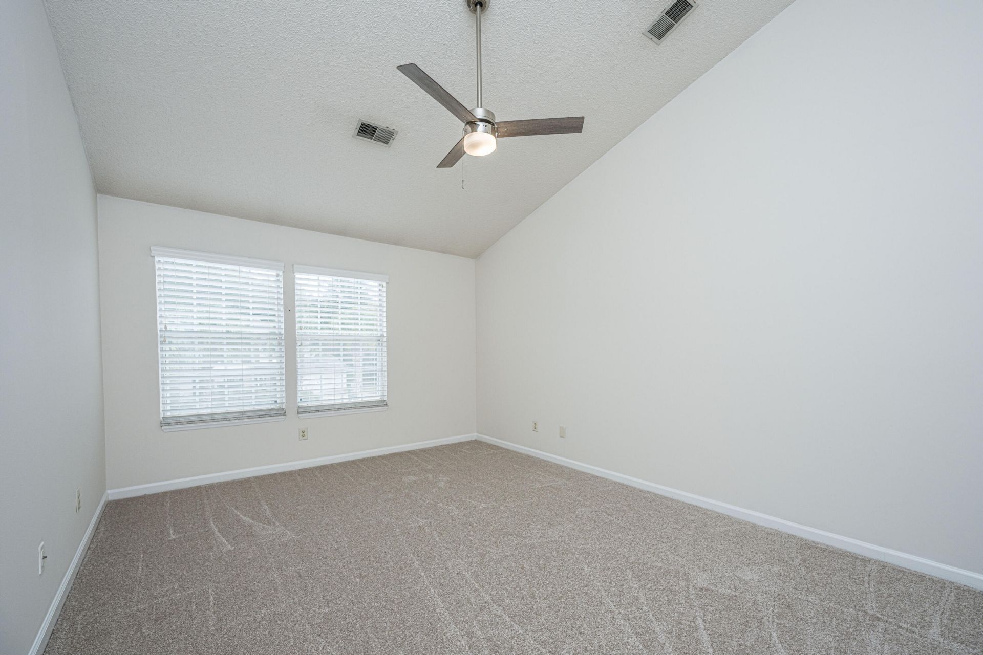1409 Topaz Drive Photo 25