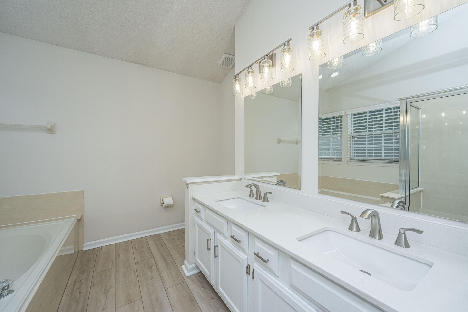 1409 Topaz Drive Photo 29