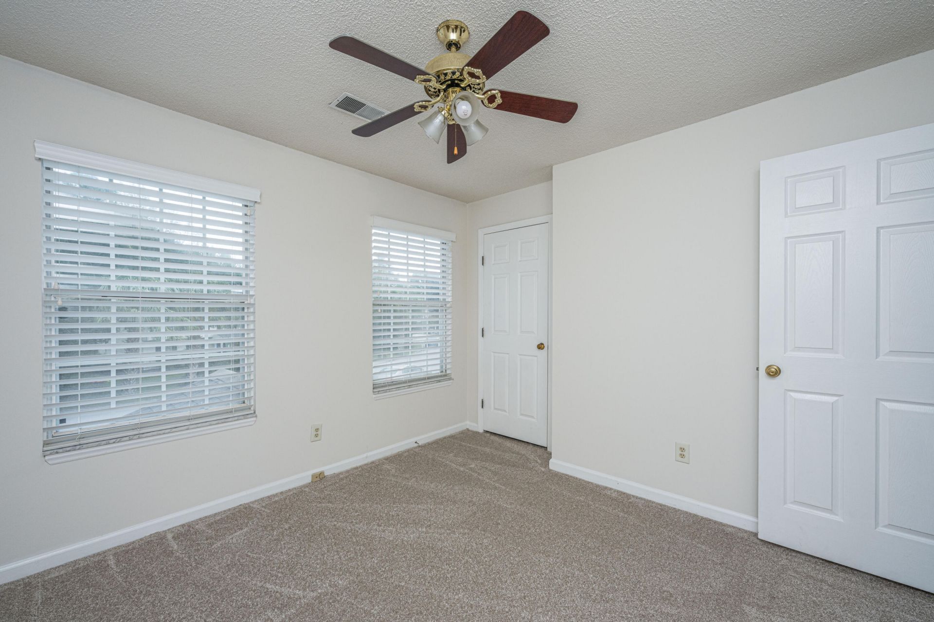 1409 Topaz Drive Photo 34