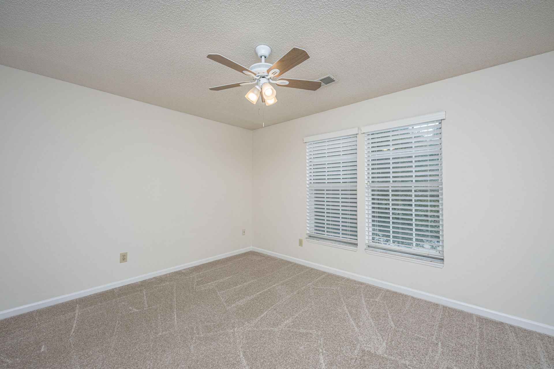 1409 Topaz Drive Photo 36