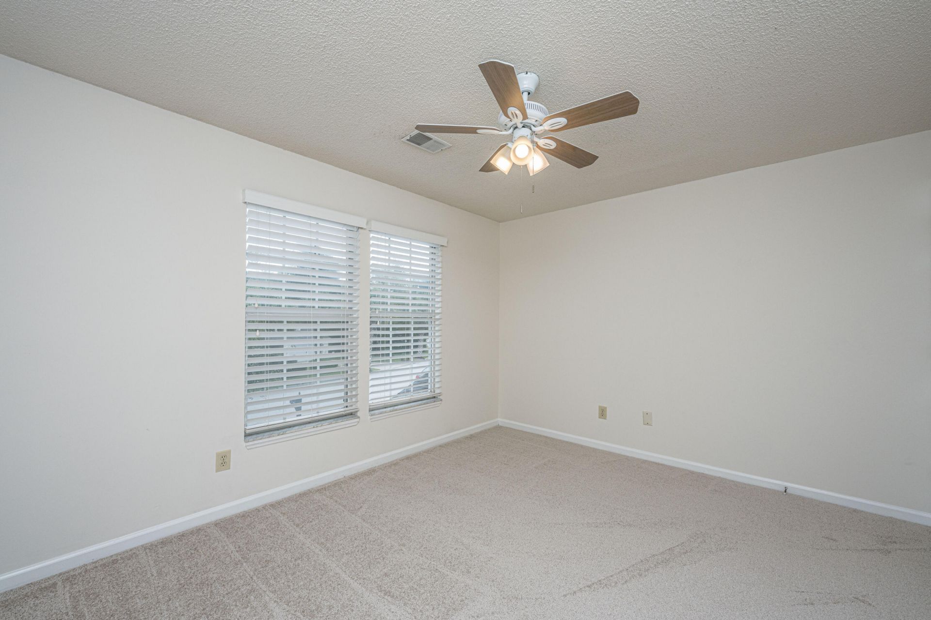 1409 Topaz Drive Photo 37