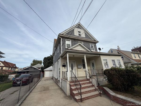 90-21 188th Street , Hollis, NY 11423