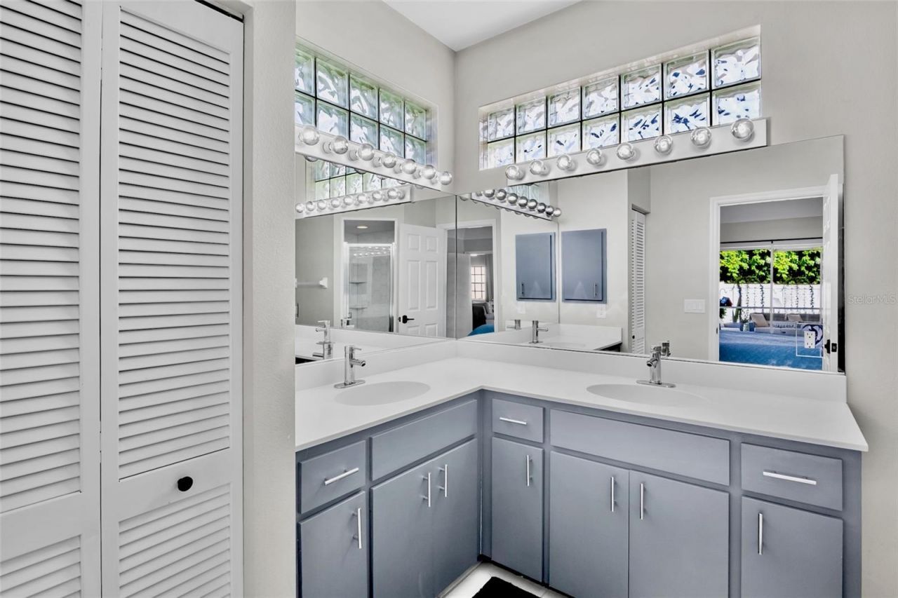 7303 52nd Terrace E, Bradenton, FL 34203 Photo