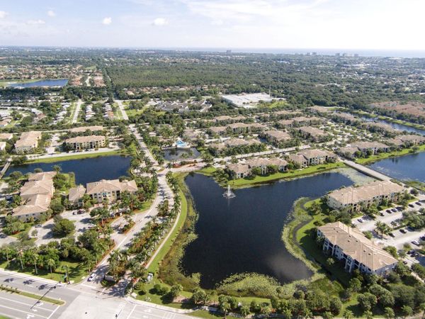 2725 Anzio Court, Unit 205, Palm Beach Gardens, FL 33410