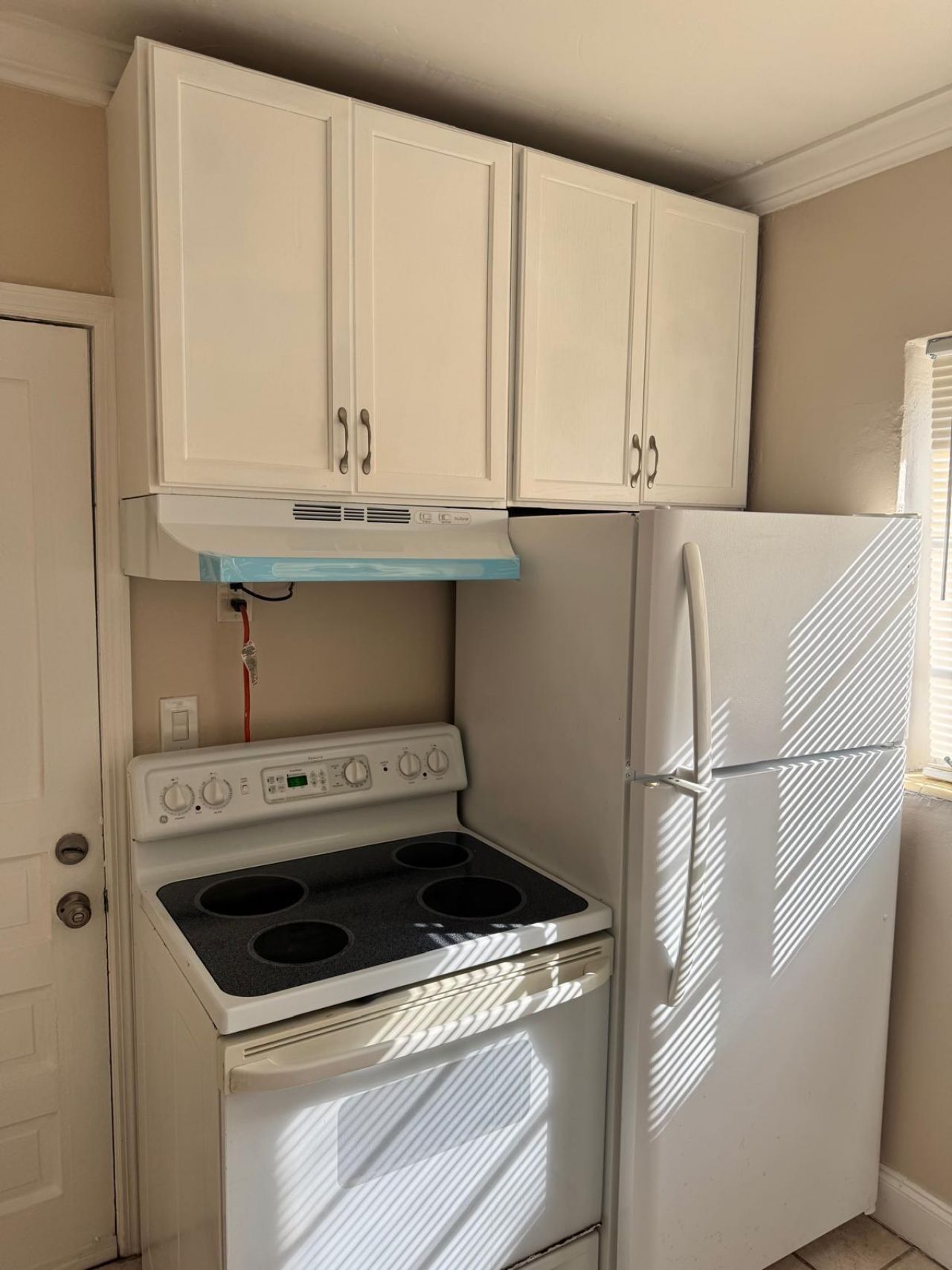 830 80th Street, Unit 6, Miami Beach, FL 33141 Photo