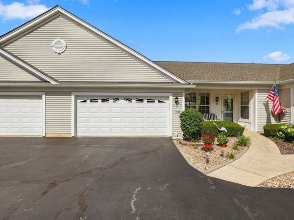 12648 Rock Island Trail , Huntley, IL 60142
