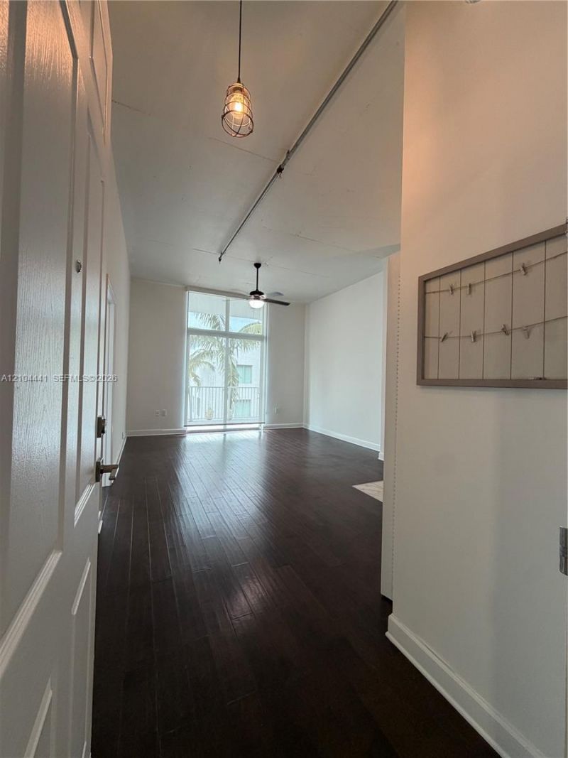 2100 Van Buren St , Unit 320, Hollywood, FL 33020 Photo