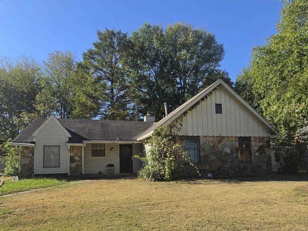 6057 WHISPER VALLEY DR, Memphis, TN 38141
