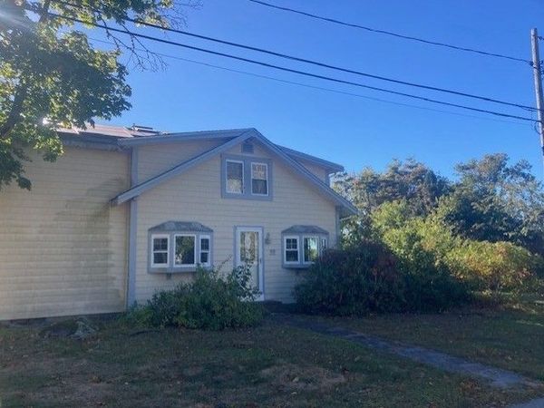 32 Chestnut St., Wareham, MA 02571