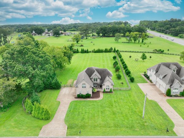 80 Cherokee Dock Rd , Lebanon, TN 37087