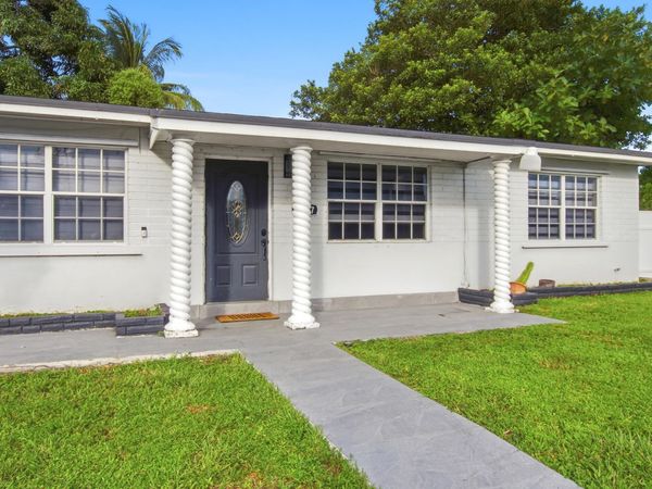 3907 SW 59TH Avenue, Unit 1, West Park, FL 33023