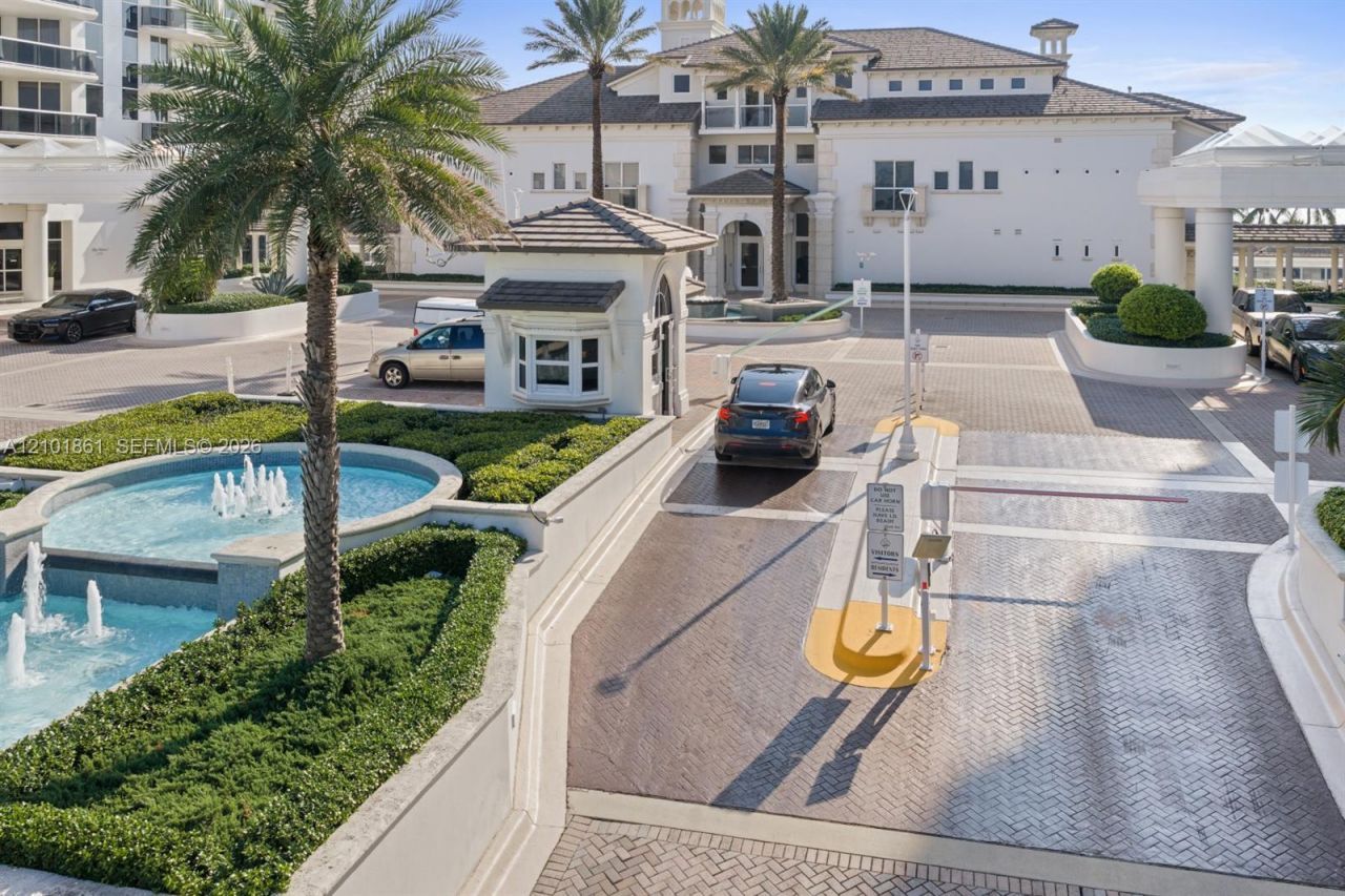4779 Collins Ave , Unit 1908, Miami Beach, FL 33140 Photo
