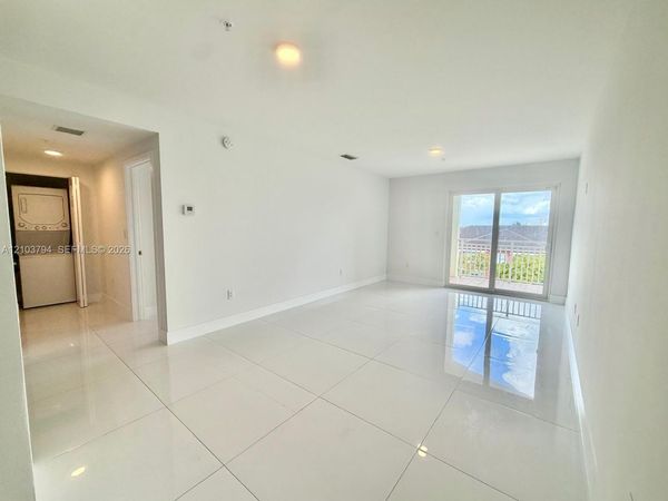 10950 NW 82nd St , Unit 402, Doral, FL 33178