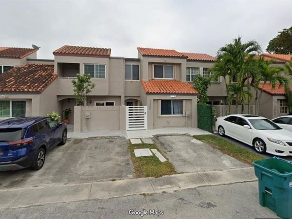 12860 SW 64th Ln , Miami, FL 33183