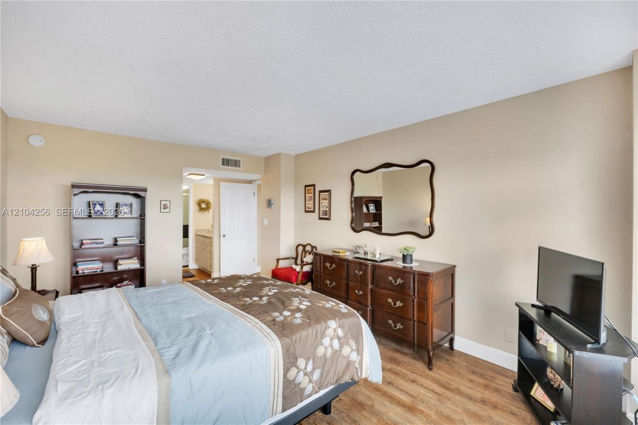 10777 W Sample Rd , Unit 907, Coral Springs, FL 33065 Photo
