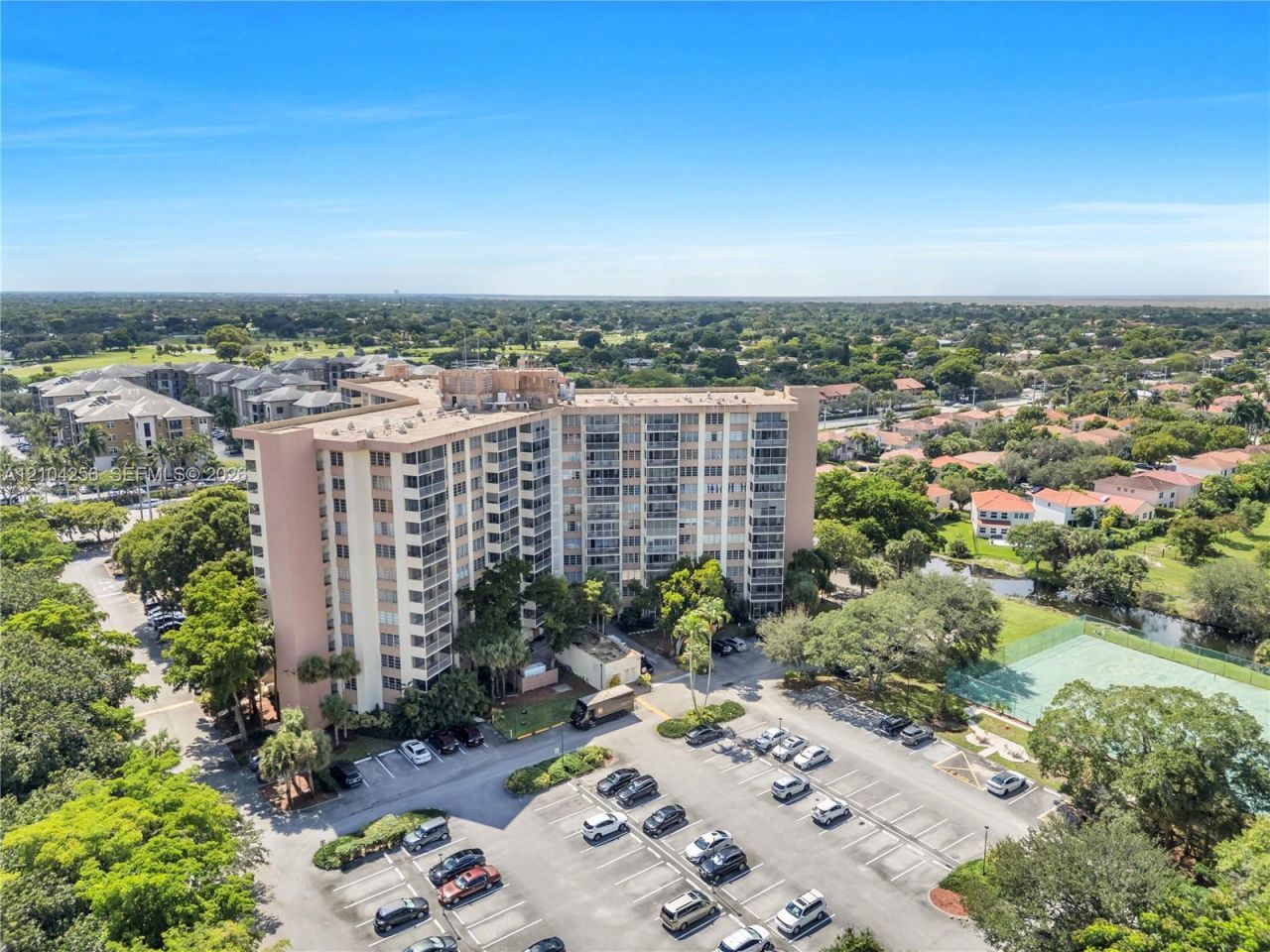 10777 W Sample Rd , Unit 907, Coral Springs, FL 33065 Photo