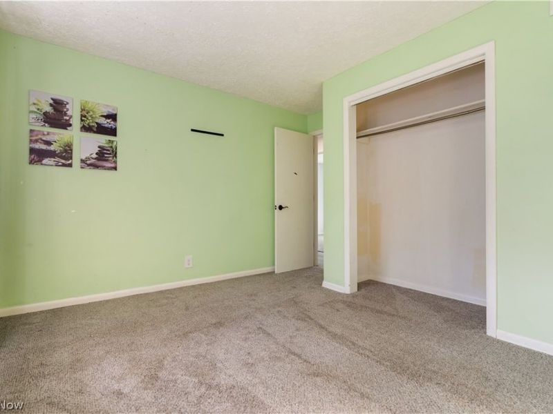 3194 S Bender Avenue, Akron, OH 44319 Photo 22