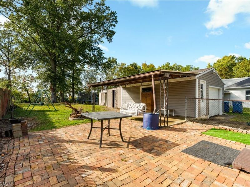 3194 S Bender Avenue, Akron, OH 44319 Photo 4